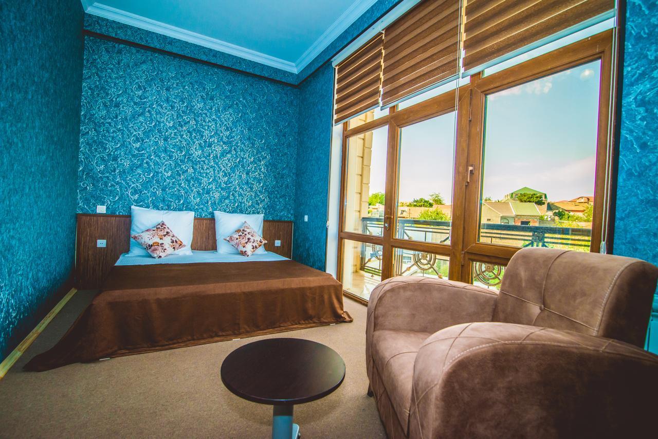Aef-Butik Hotel Bakoe Buitenkant foto